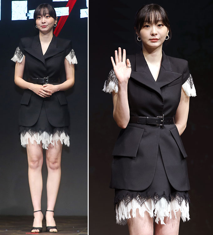 배우 김다미가 지난 14일 서울 종로구 JW 메리어트 동대문 스퀘어 서울에서 열린 디즈니+ 오리지널 시리즈 '나인 퍼즐' 제작발표회에서 매혹적인 레이스 패션을 선보였다./사진=뉴시스, 뉴스1