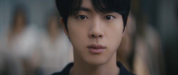 방탄소년단 진 ‘Don’t Say You Love Me' 티저 스틸 컷 / 사진=빅히트 뮤직