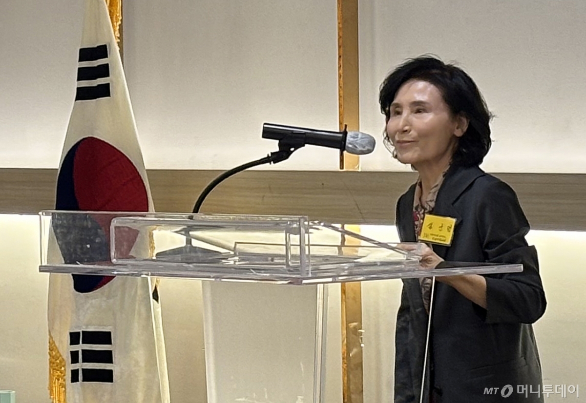 (서울=뉴스1) 이재명 기자 = 김문수 국민의힘 대통령 후보 부인 설난영 여사가 14일 서울 강남구 더리버사이트 호텔에서 열린 대한민국을 사랑하는 호남미래포럼 조찬포럼에 참석해 인사말을 하고 있다. (독자 제공. 재판매 및 DB 금지) 2025.5.14/뉴스1 Copyright © 뉴스1. All rights reserved. 무단 전재 및 재배포, AI학습 이용 금지. /사진=(서울=뉴스1) 이재명 기자