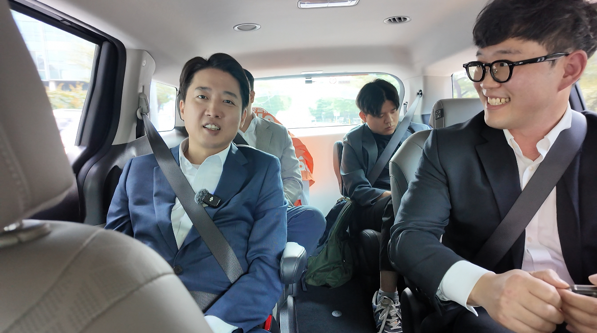 이준석 개혁신당 대선 후보가 25일 머니투데이 더300(the300)과 인터뷰에 응하고 있다. /사진=박소연 기자