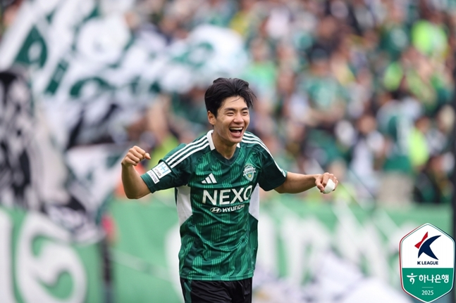 전진우. /사진=한국프로축구연맹