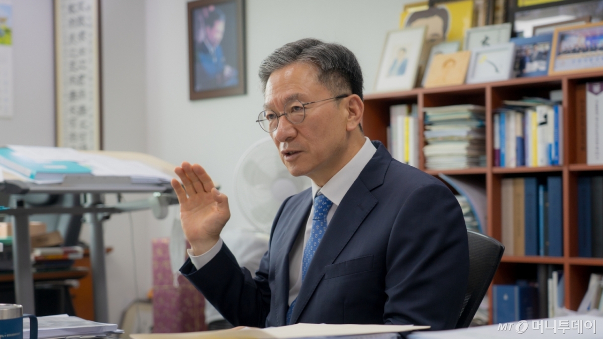 정성호 더불어민주당 의원 인터뷰. / 사진=머니투데이 박상곤 기자