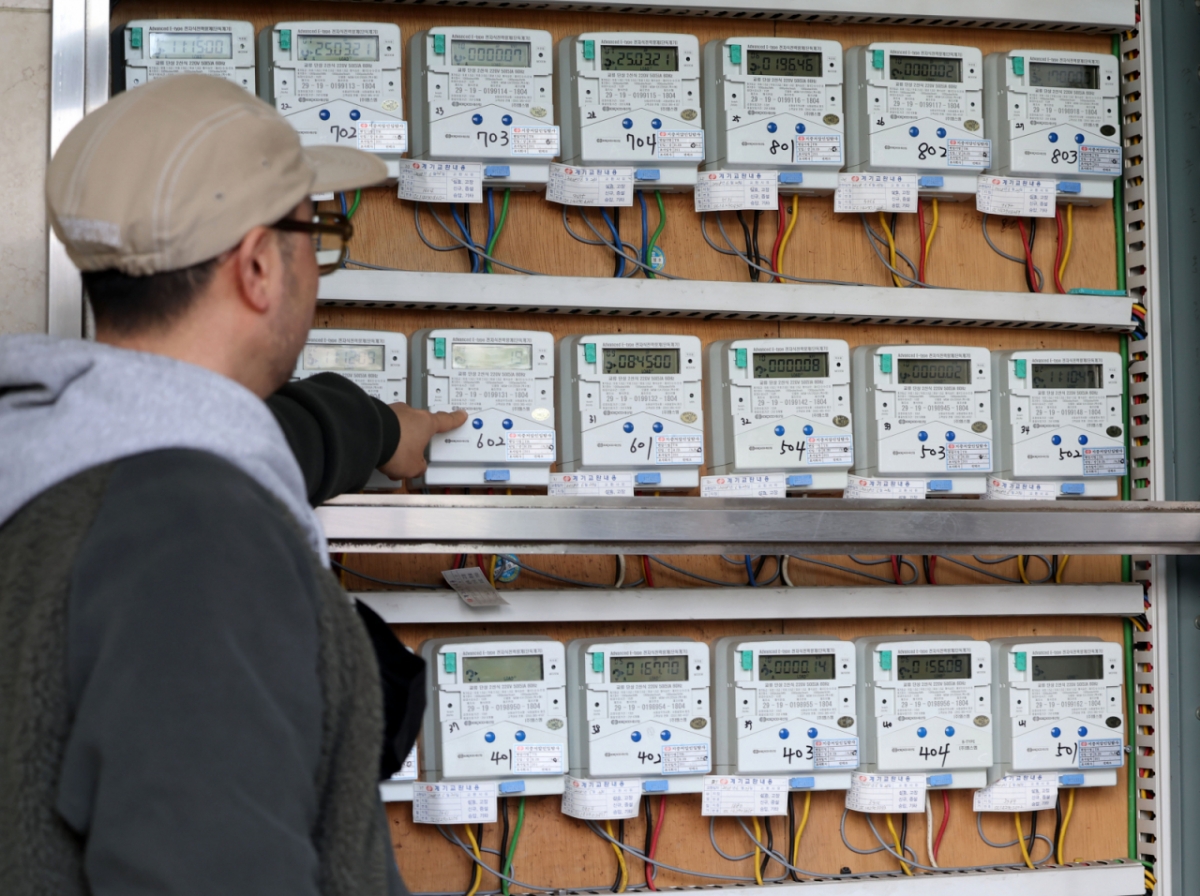 한국전력, 실적 개선·재무구조 방향 뚜렷…목표가 상향-유진투자증권 - 머니투데이