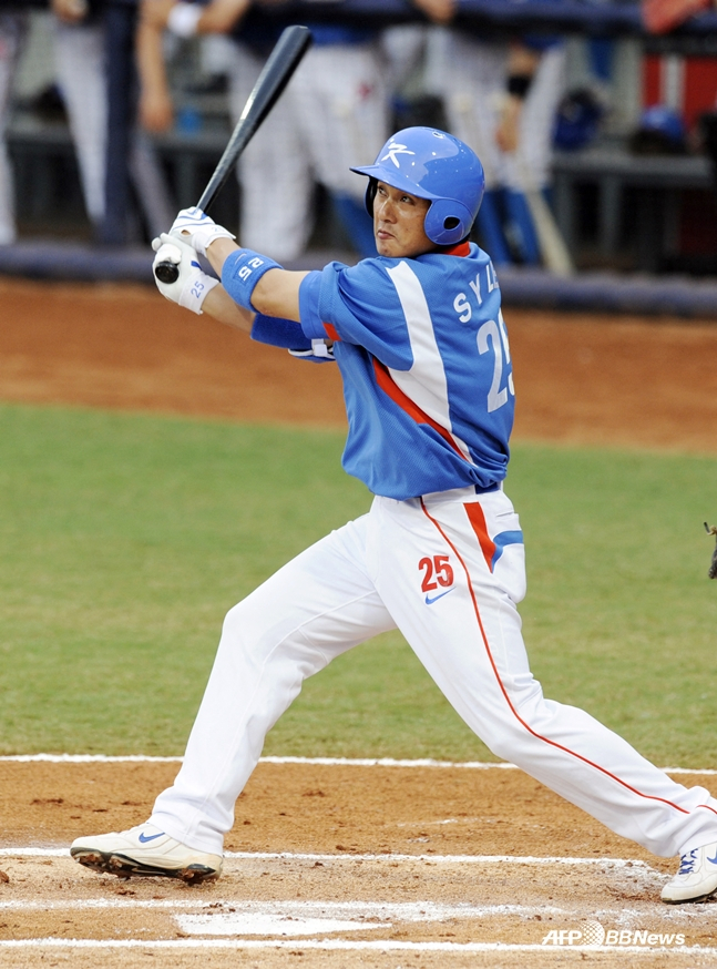 온 국민을 기쁘게 해줬던 이승엽 전 감독의 2008 베이징 올림픽 당시 모습. /AFPBBNews=뉴스1