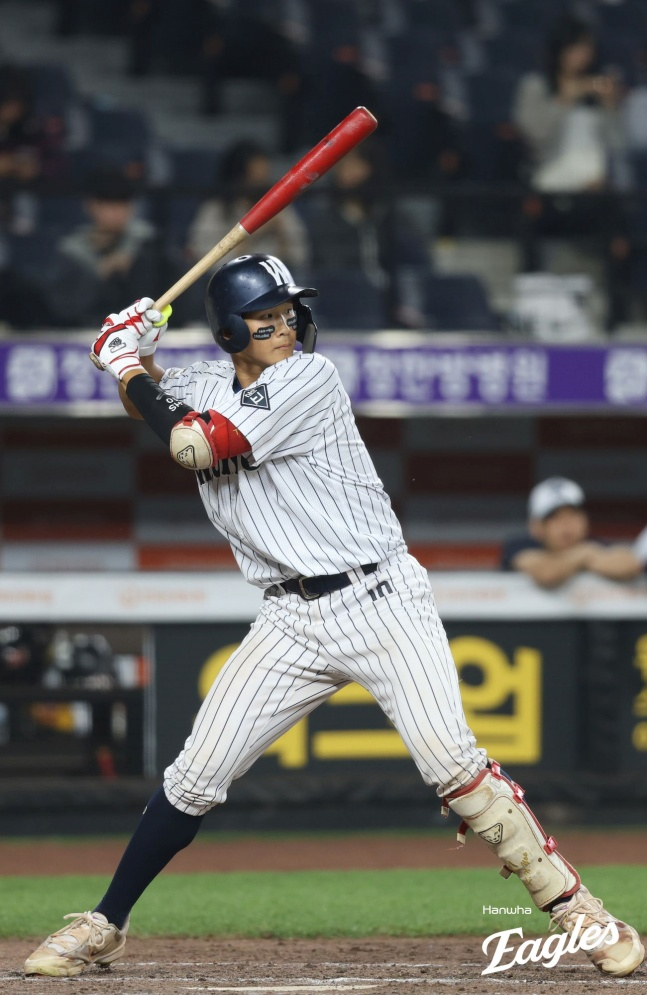 고교 올스타로 뽑힌 이희성이 지난 2일 대전 한화생명 볼파크에서 열린 2025 제3회 한화 이글스배 고교·대학 올스타전에서 타석에 섰다. /사진=한화 이글스 제공