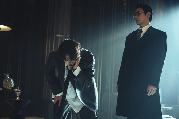 '광장' / 사진=넷플릭스