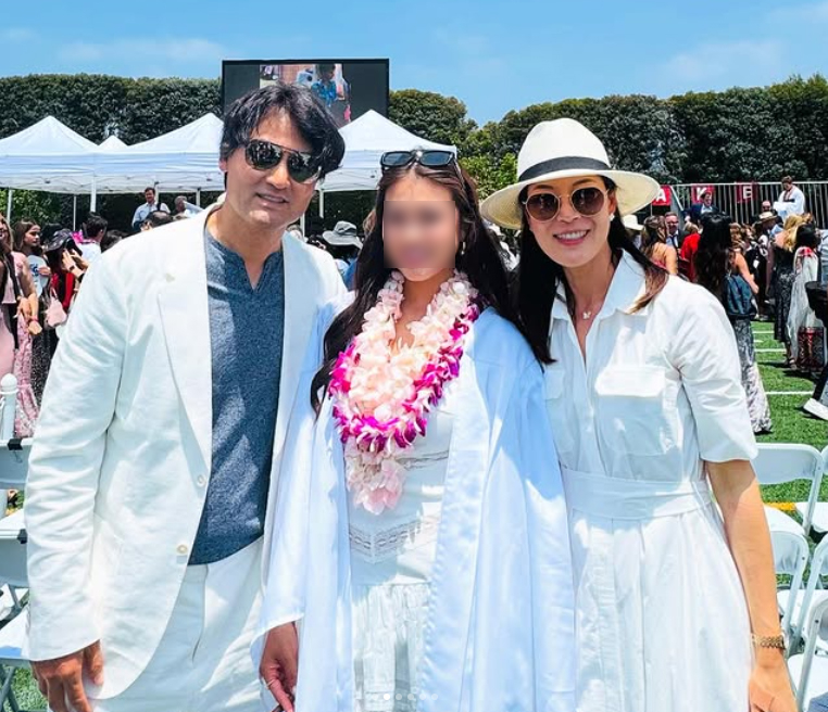 전 야구선수 박찬호가 아내와 함께 딸의 고등학교 졸업을 축하했다. /사진=박찬호 인스타그램