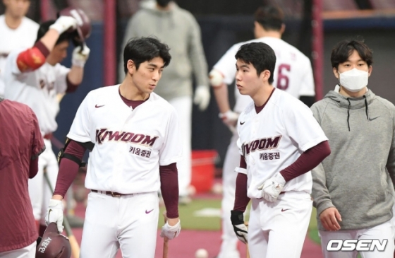 키움 히어로즈 시절 이정후(왼쪽)와 김혜성.