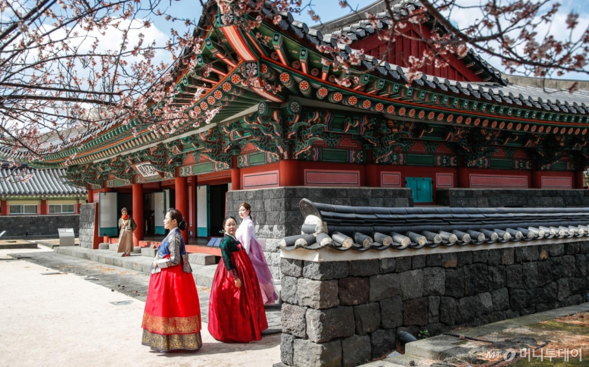 롯데관광개발, 주가 반등 이제 시작…목표가 2만3000원 제시