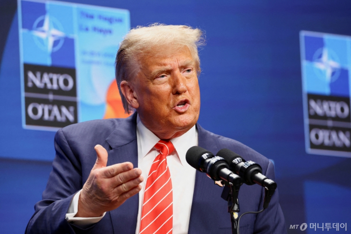 지난 25일(현지시간) 도널드 트럼프 미국 대통령이 네덜란드 헤이그에서 열린 북대서양조약기구(NATO·나토) 정상회의에서 발언하고 있다. /사진=(헤이그 로이터=뉴스1)