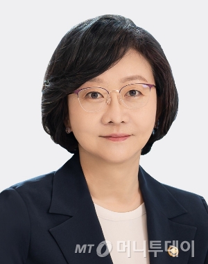 오유경 식품의약품안전처장.