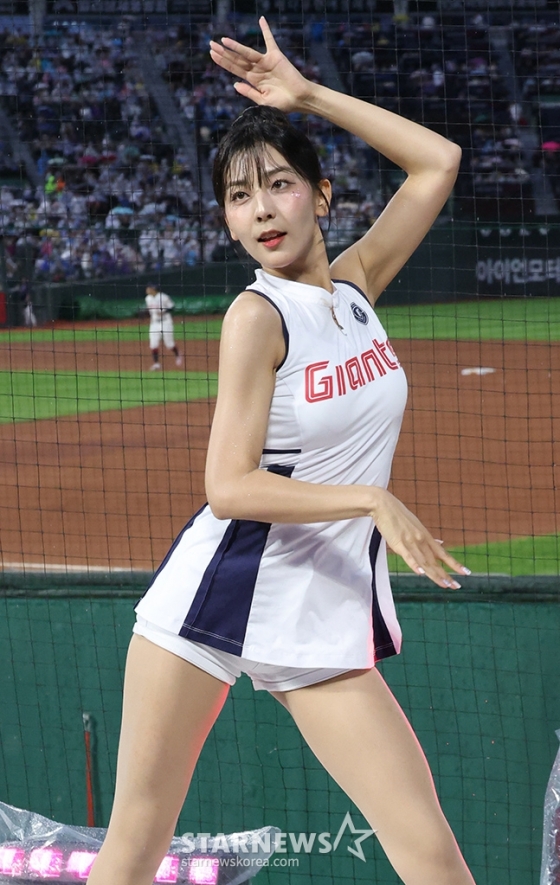 목나경 치어리더. /사진=김진경 대기자