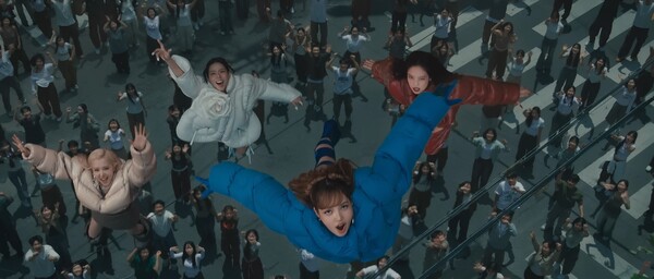 /사진='뛰어' 뮤직비디오