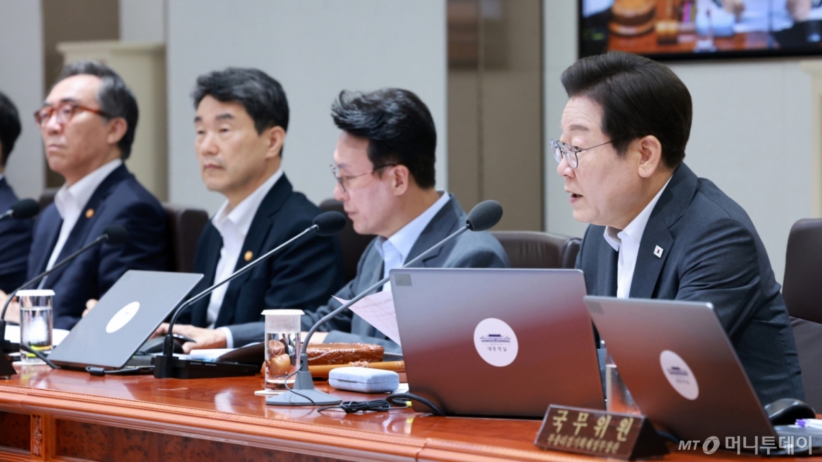 [서울=뉴시스] 고범준 기자 = 이재명 대통령이 8일 서울 용산 대통령실 청사에서 열린 국무회의에서 발언하고 있다. 2025.07.08. bjko@newsis.com /사진=고범준