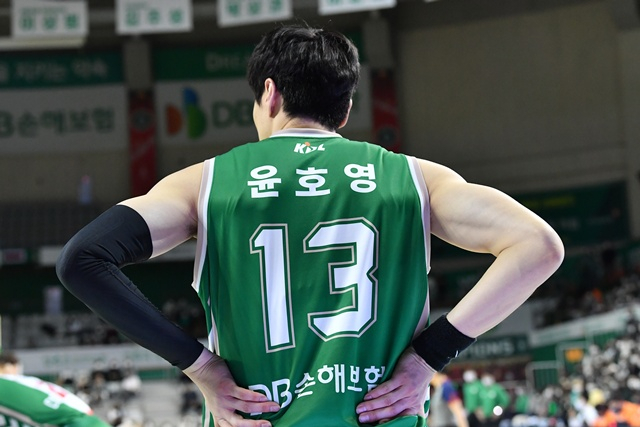 선수 시절 윤호영 감독. /사진=KBL 제공