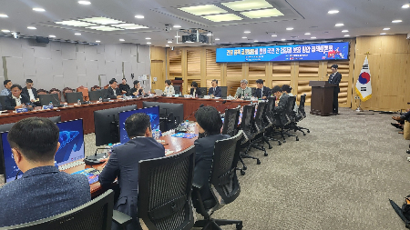 18일 오후 국회 의원회관 제2세미나실에서 장종태 국회의원 주최, 대한간학회 주관으로 '간염 정책 글로벌화를 통한 국민 간 건강권 보장 방안 정책토론회'가 열렸다./사진=박정렬 기자