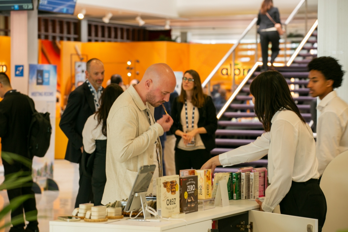 지난 6월 암스테르담에서 열린 CGF 글로벌 서밋에는 한·일 롯데 그룹사 CEO들이 함께 참석해 '원롯데' 시너지와 공동 전략을 소개했다. /사진제공=롯데