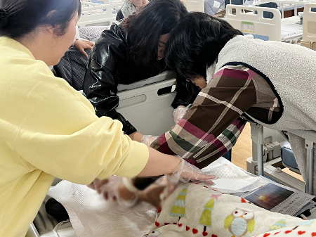 지난해 진행된 대한창상학회의 봉사활동 모습./사진=서울특별시립은평의마을