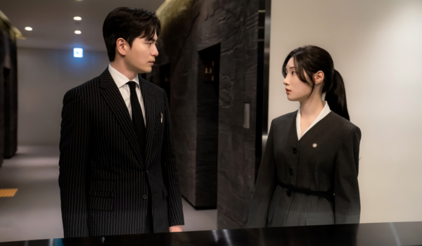 '에스콰이어' 스틸 컷 / 사진=㈜비에이엔터테인먼트, SLL, 스튜디오S