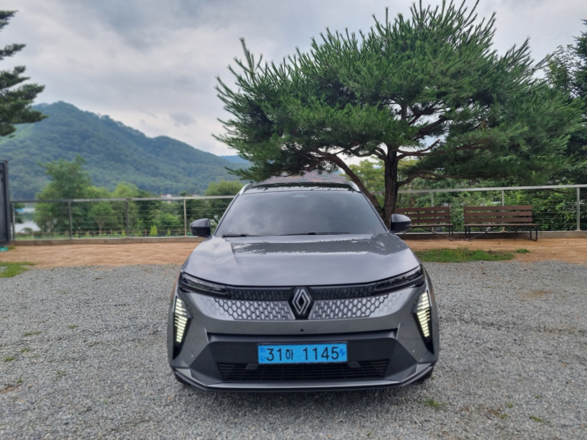 르노 세닉 E-Tech 100% 일렉트릭. /사진=강주헌 기자