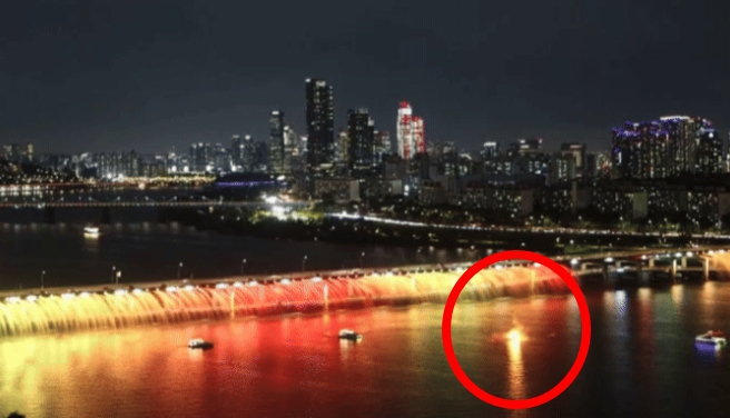 서울 한강 반포대교 인근에서 발생한 선박 폭발사고./사진=온라인 유튜브 채널 '한강 라이브 365' 화면캡쳐