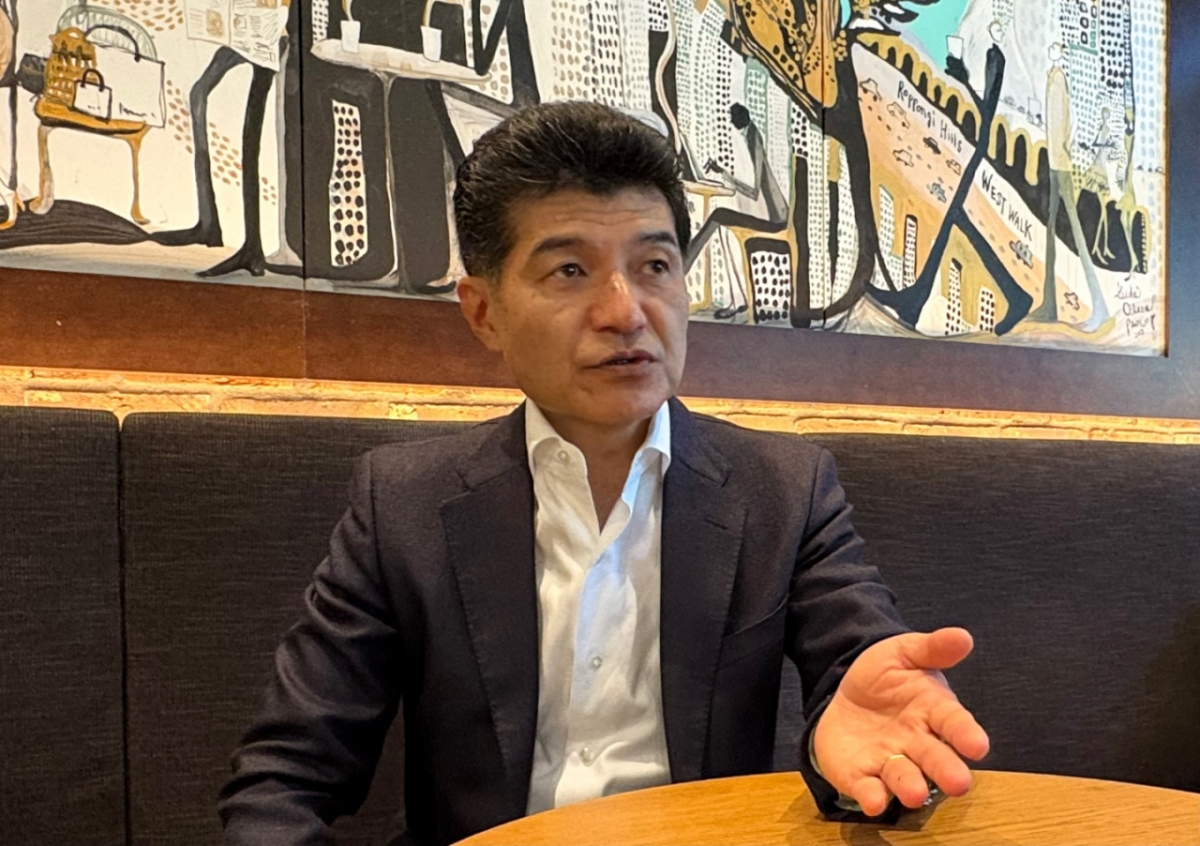 미치시타 나루시게 일본 정책연구대학원대(GRIPS) 교수가 지난 8일 일본 도쿄 인근 카페에세 머니투데이 더300(the300)과 인터뷰하고 있다. / 사진=김인한 기자