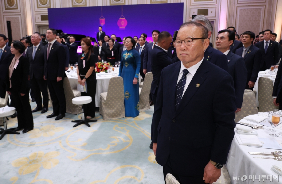 [서울=뉴시스] 최동준 기자 = 박항서 감독이 11일 청와대 영빈관에서 열린 한·베트남 공식 만찬에 참석해 있다. (대통령실통신사진기자단) 2025.08.11. photocdj@newsis.com /사진=