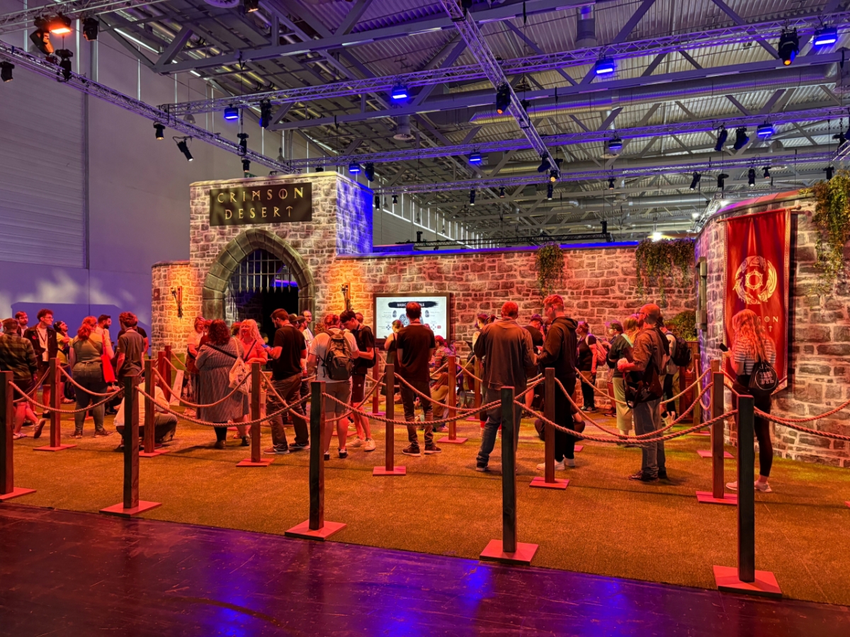 게임스컴 2025 펄어비스 '붉은사막' 부스 앞에 해외 취재진이 시연을 기다리고 있는 모습. 2025.08.23./사진=이정현 기자