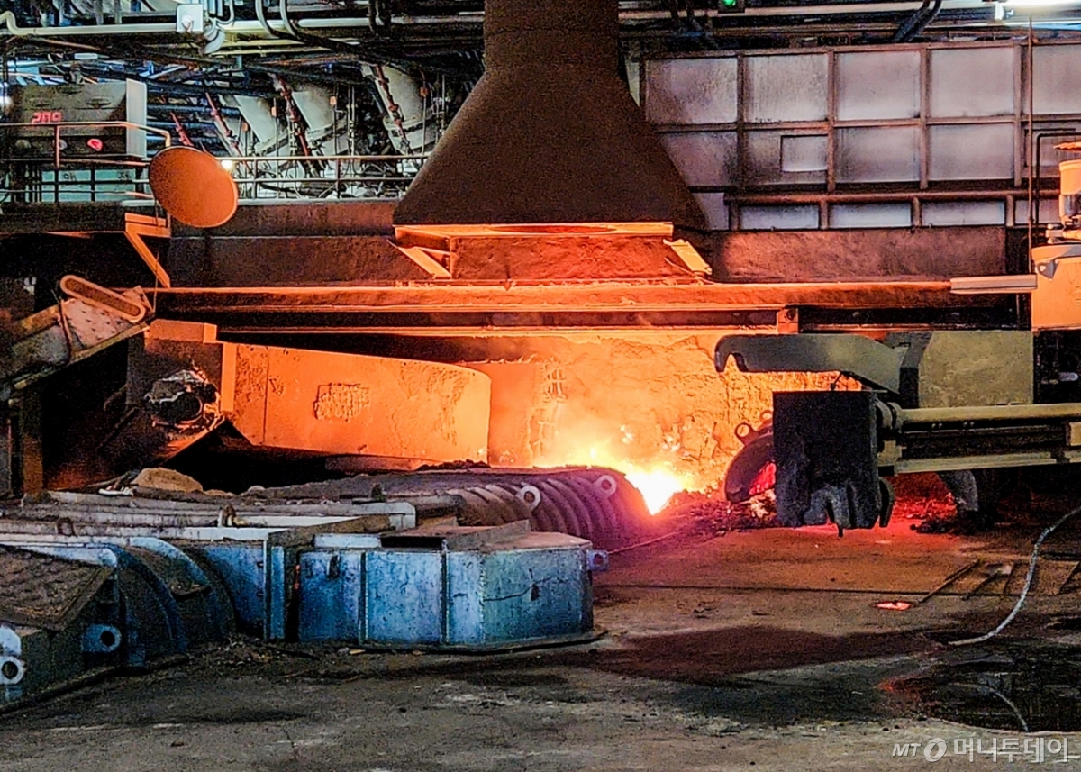 포항제철소 2고로 출선장면