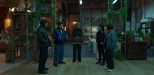 '트웰브' 스틸 컷 / 사진=STUDIO X+U