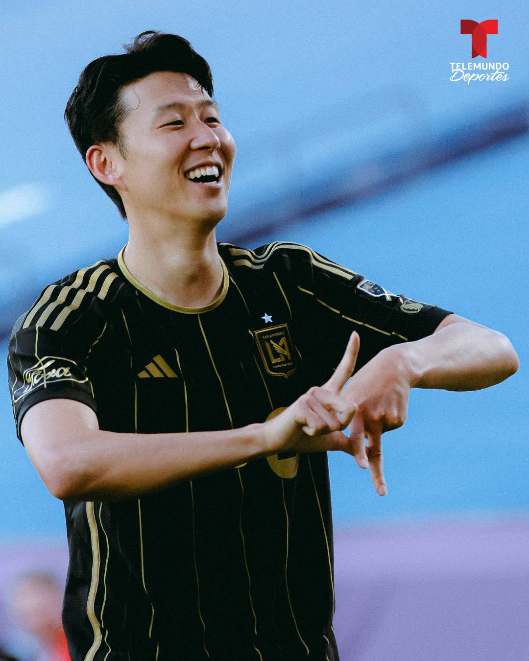 로스앤젤레스(LA)FC 손흥민이 지난 24일 FC댈러스전에서 프리킥 득점으로 미국 프로축구 메이저리그사커(MLS) 데뷔골을 터뜨린 뒤 세리머니를 하고 있다. /사진=텔레문도 데포르테스