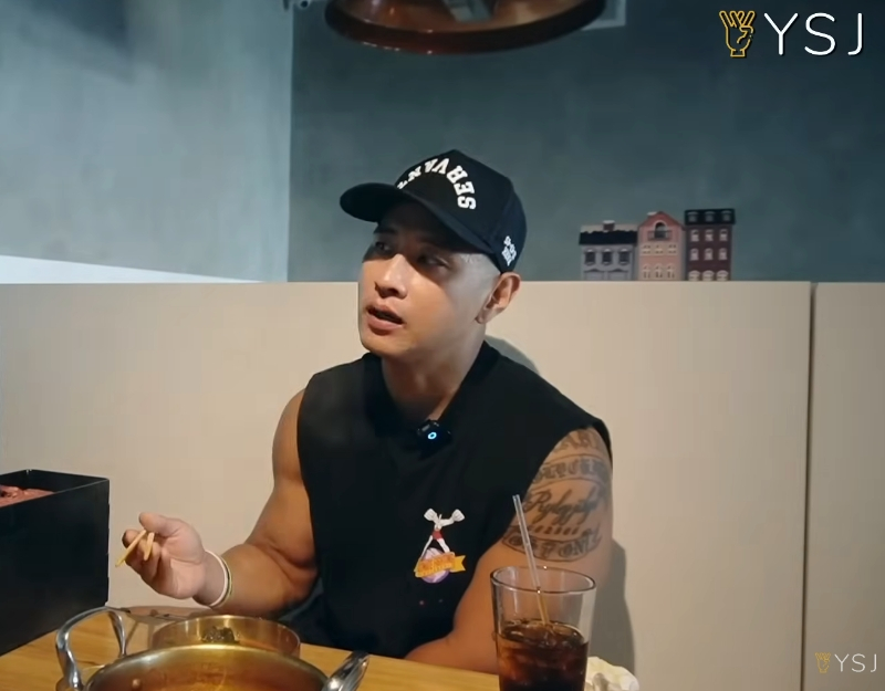 병역 기피로 23년간 입국이 금지된 미국 국적 가수 스티브 유(한국명 유승준)가 최근 비자 발급 거부 처분을 취소해달라며 낸 소송에서 다시 한 번 승소한 가운데, 가족에게 애틋한 마음을 드러냈다. /사진=유튜브 영상 갈무리