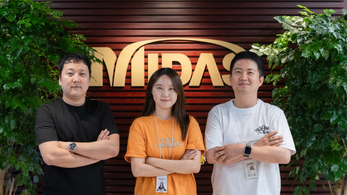 마이다스인 채용혁신개발팀의 장대성 팀장, 박주영 프로, 이현주 CP(왼쪽부터)를 경기 성남시 판교 마이다스그룹 사옥에서 만나 AI역량검사 원리를 인터뷰했다. /사진=마이다스그룹