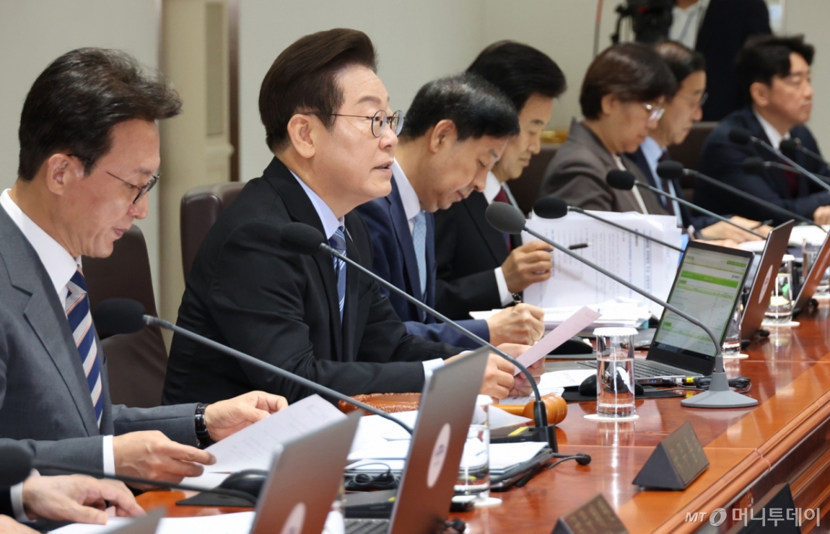 [서울=뉴시스] 고범준 기자 = 이재명 대통령이 2일 서울 용산 대통령실 청사에서 열린 제40회 국무회의에서 발언하고 있다. (대통령실통신사진기자단) 2025.09.02 bjko@newsis.com /사진=