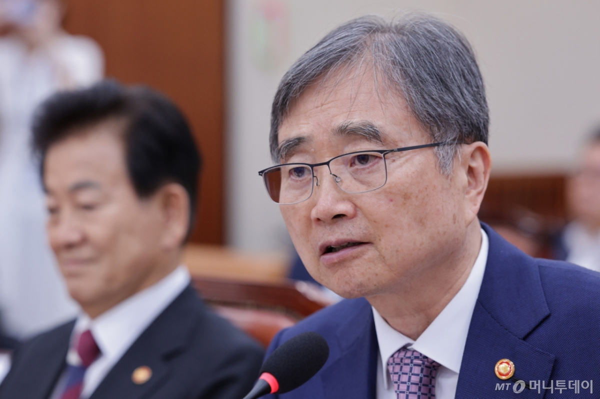 (서울=뉴스1) 신웅수 기자 = 조현 외교부 장관이 8일 오후 서울 여의도 국회에서 열린 외교통일위원회 전체회의에서 의원 질의에 답변하고 있다. 2025.9.8/뉴스1  Copyright © 뉴스1. All rights reserved. 무단 전재 및 재배포,  AI학습 이용 금지. 