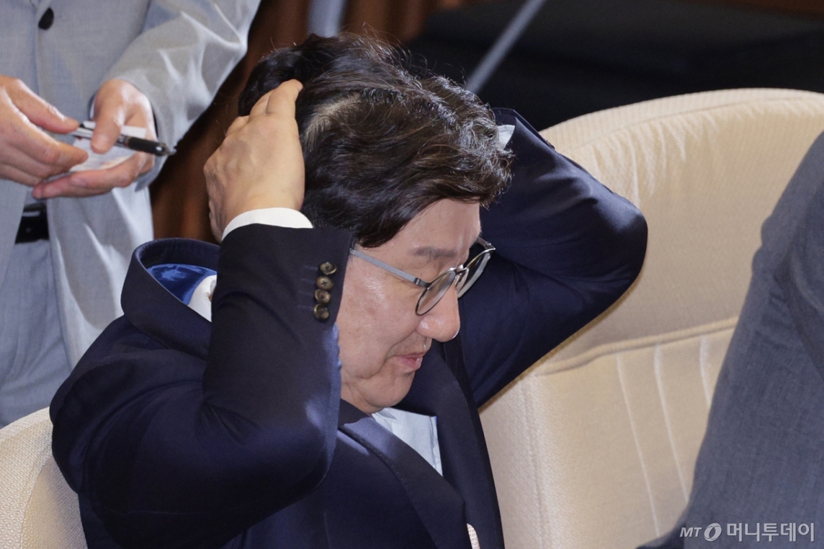 (서울=뉴스1) 신웅수 기자 = 권성동 국민의힘 의원이 9일 오전 서울 여의도 국회에서 열린 제429회국회(정기회) 제2차 본회의에서 생각에 잠겨 있다. 2025.9.9/뉴스1 Copyright © 뉴스1. All rights reserved. 무단 전재 및 재배포, AI학습 이용 금지. /사진=(서울=뉴스1) 신웅수 기자