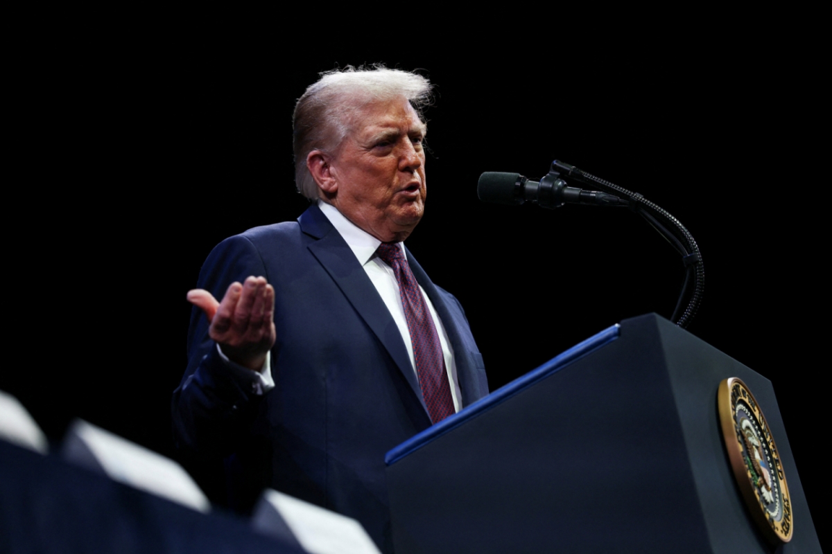 도널드 트럼프 미국 대통령이 8일(현지시간) 미국 워싱턴 D.C.에 있는 성경박물관에서 열린 백악관 종교자유위원회 회의에서 연설하고 있다. /로이터=뉴스1.