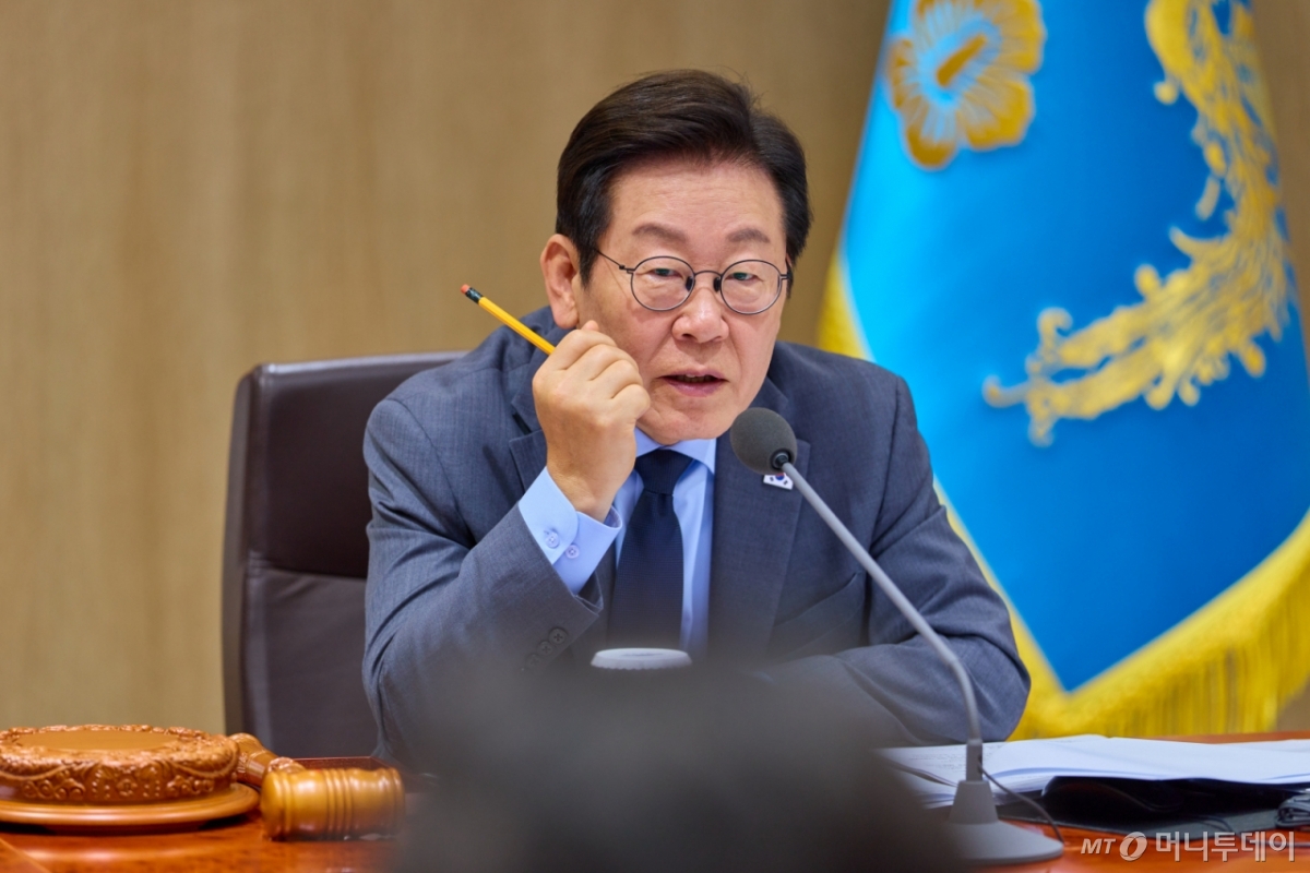 (서울=뉴스1) 이재명 기자 = 이재명 대통령이 9일 서울 용산 대통령실 청사에서 열린 제41회 국무회의에서 발언을 하고 있다. (대통령실 제공. 재판매 및 DB 금지) 2025.9.9/뉴스1 Copyright © 뉴스1. All rights reserved. 무단 전재 및 재배포, AI학습 이용 금지. /사진=(서울=뉴스1) 이재명 기자