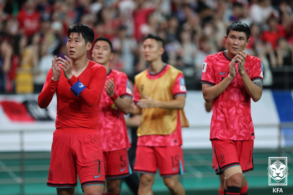 축구대표팀 손흥민(왼쪽)와 김민재(오른쪽). /사진=대한축구협회 제공