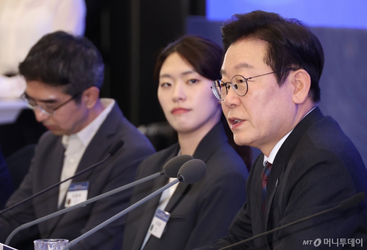 [서울=뉴시스] 고범준 기자 = 이재명 대통령이 10일 서울 마포구 프론트원에서 열린 국민성장펀드 보고대회에서 발언하고 있다. (대통령실통신사진기자단) 2025.09.10. bjko@newsis.com /사진=