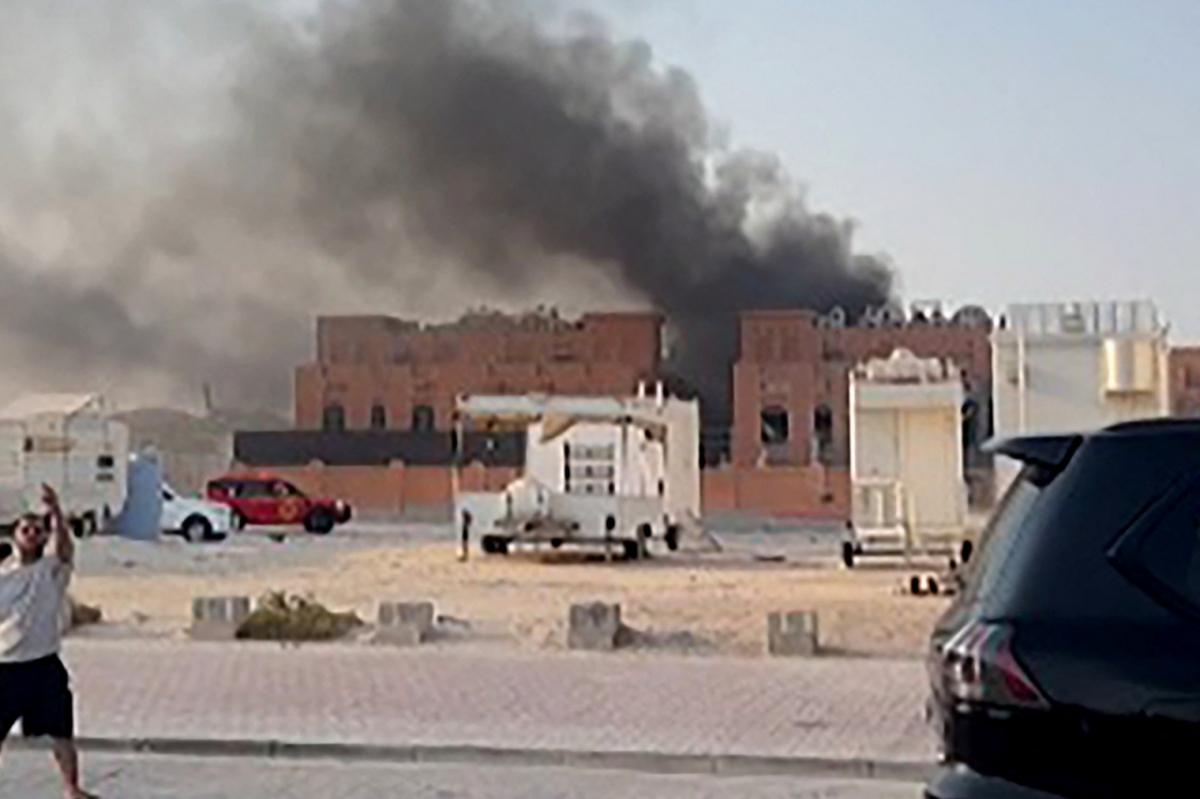 9일(현지시간) 이스라엘의 공격으로 카타르 수도 도하에서 발생한 폭발 이후 연기가 피어오르는 장면이 AFPTV를 통해 공개됐다. /AFPBBNews=뉴스1