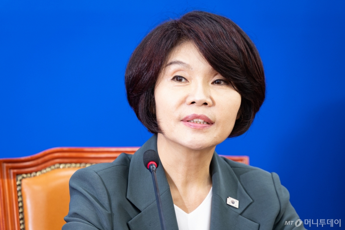 (서울=뉴스1) 유승관 기자 = 한정애 더불어민주당 정책위의장이 14일 서울 여의도 국회에서 기자간담회를 하고 있다. 2025.9.14/뉴스1 Copyright © 뉴스1. All rights reserved. 무단 전재 및 재배포, AI학습 이용 금지. /사진=(서울=뉴스1) 유승관 기자