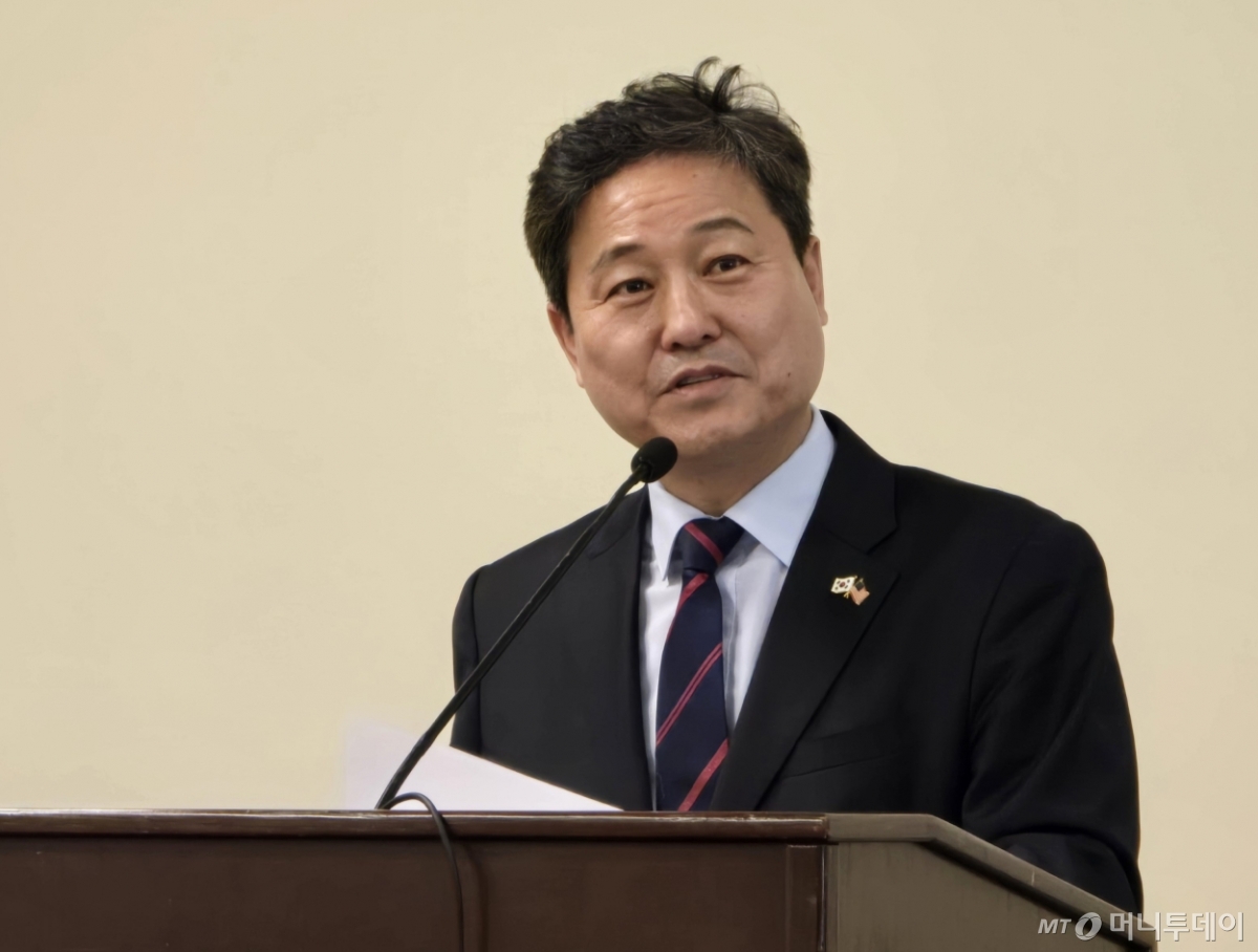 (워싱턴=뉴스1) 류정민 특파원 = 23일(현지시간) 미국 워싱턴DC 의회 건물에서 열린 '코리아 피스 포럼'에서 김영배 더불어민주당 의원이 발표하고 있다. Copyright © 뉴스1. All rights reserved. 무단 전재 및 재배포, AI학습 이용 금지. /사진=(워싱턴=뉴스1) 류정민 특파원