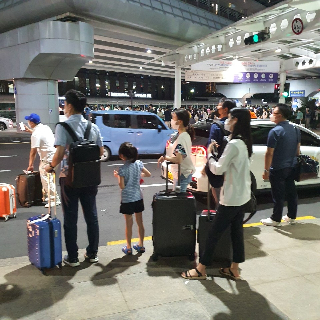 5년 전 여름휴가를 떠나던 때의 공항 풍경. 아내가 만삭 임신부일 때도 같이 여행을 다녔는데 이번처럼 집 밖으로 벗어나지 않은 여름은 처음인 듯하다. 언젠가 예전처럼 다시 여행을 훌쩍 떠날 수 있었으면 좋겠다. /사진=최우영 기자