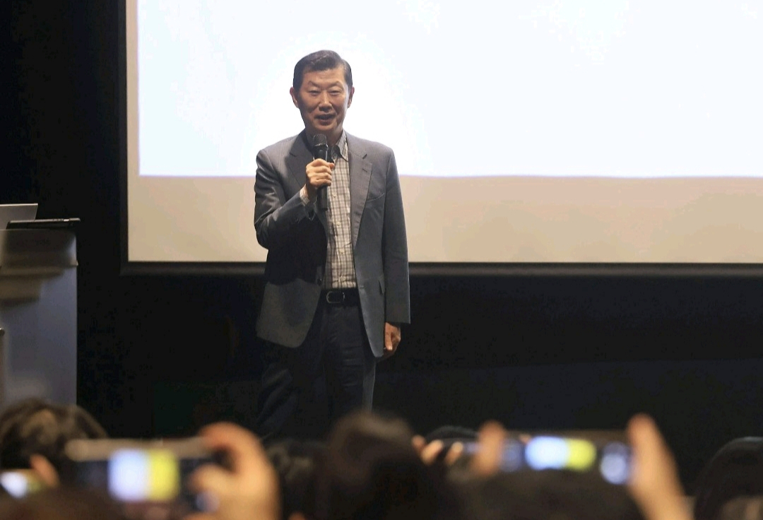 김홍국 하림그룹 회장이 26일 전북 익산에서 열린 식품문화축제 ‘NS푸드페스타’에서 환영사를 하고 있다./사진제공=하림