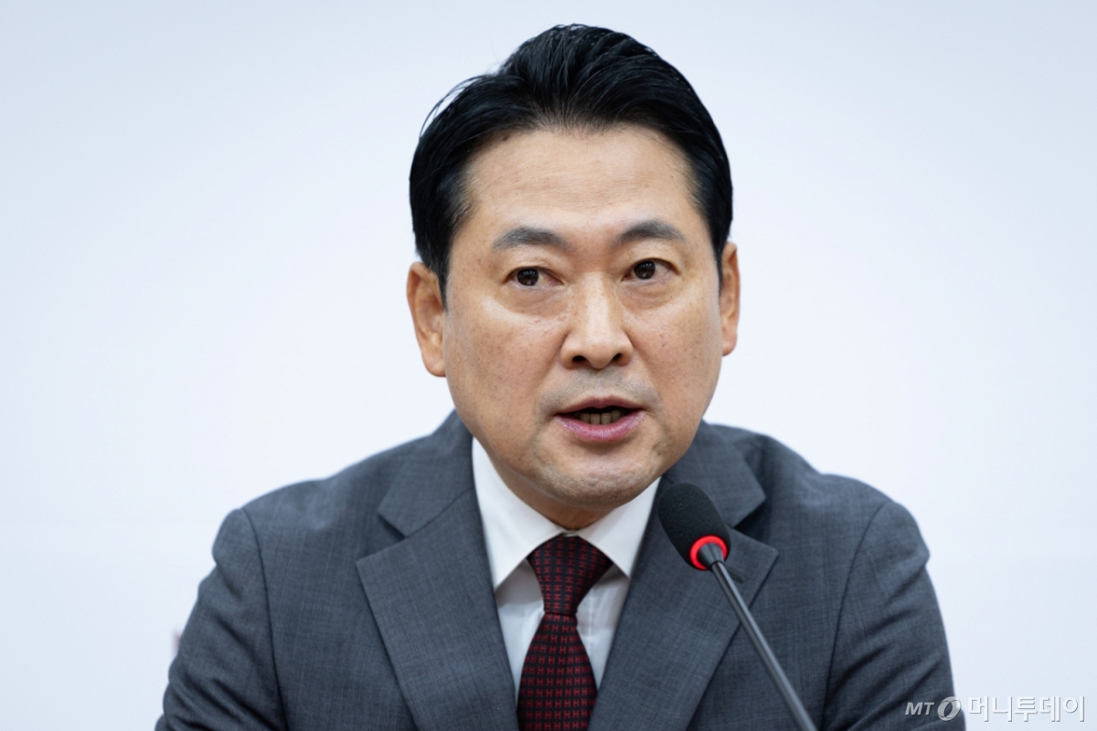 (서울=뉴스1) 유승관 기자 = 장동혁 국민의힘 대표가 27일 서울 여의도 국회에서 현안 관련 기자간담회를 하고 있다. 2025.9.27/뉴스1  Copyright © 뉴스1. All rights reserved. 무단 전재 및 재배포,  AI학습 이용 금지. /사진=(서울=뉴스1) 유승관 기자