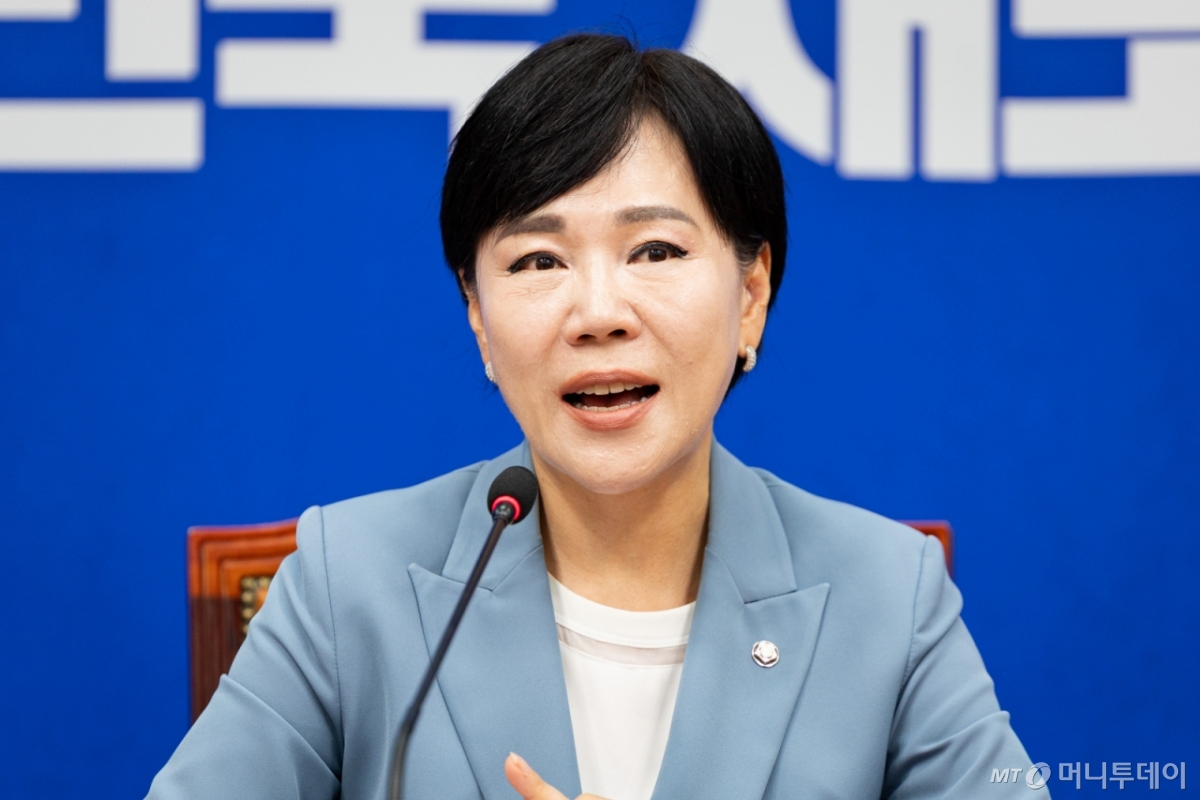 (서울=뉴스1) 유승관 기자 = 전현희 더불어민주당 수석 최고위원이 28일 서울 여의도 국회에서 현안 관련 기자간담회를 하고 있다. 2025.9.28/뉴스1  Copyright © 뉴스1. All rights reserved. 무단 전재 및 재배포,  AI학습 이용 금지. /사진=(서울=뉴스1) 유승관 기자