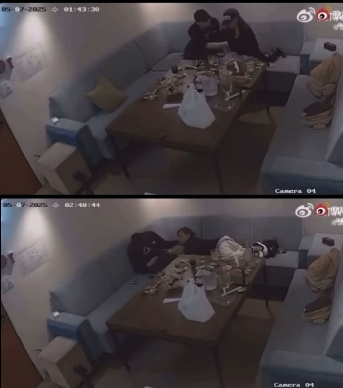 영상을 보면 남녀는 술집 룸으로 보이는 곳에서 스킨십을 하고 있다. 남성은 소파에 누운 여성의 머리카락을 만졌고, 여성이 방을 나가려고 하자 뒤에서 껴안았다. 여성은 룸 안에서 전자담배를 피우기도 했다. /사진=웨이보 캡처