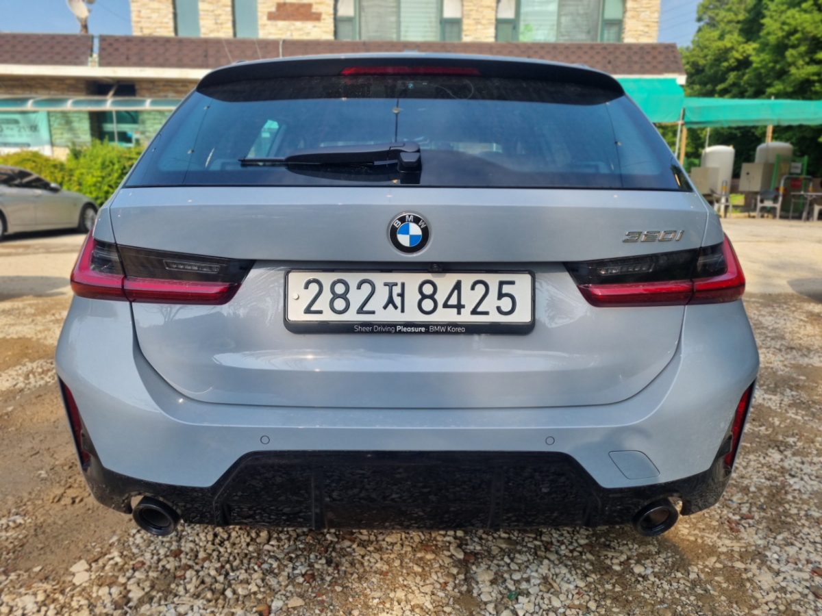BMW 320i 투어링 M 스포츠. /사진=강주헌 기자