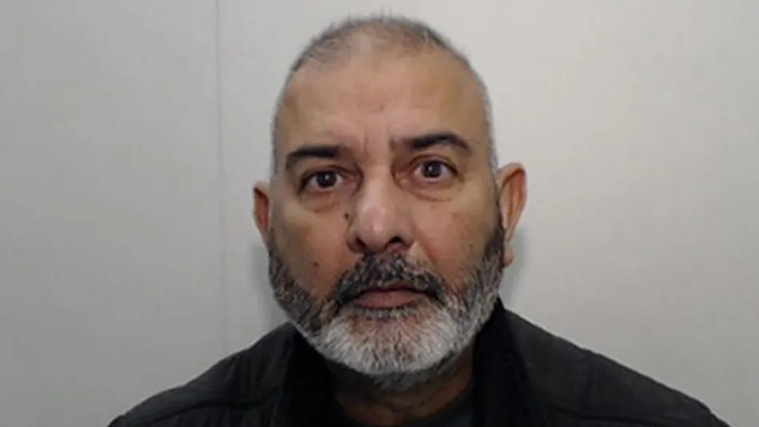 영국에서 남성 7명이 10대 소녀 두 명을 성노예로 만들어 착취를 반복한 혐의로 총 174년의 징역형을 선고받았다. 사건의 주범 무함마드 자히드의 모습. /사진=영국 BBC 갈무리